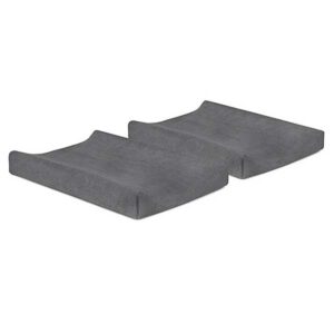 Hier vindt je de heerlijke zachte badstof aankleedkussenhoes van Jollein. Dit is een set van 2 grijze hoezen uit de Basics collectie. Gemaakt van dikke stof en elastiek in de hoeken.
