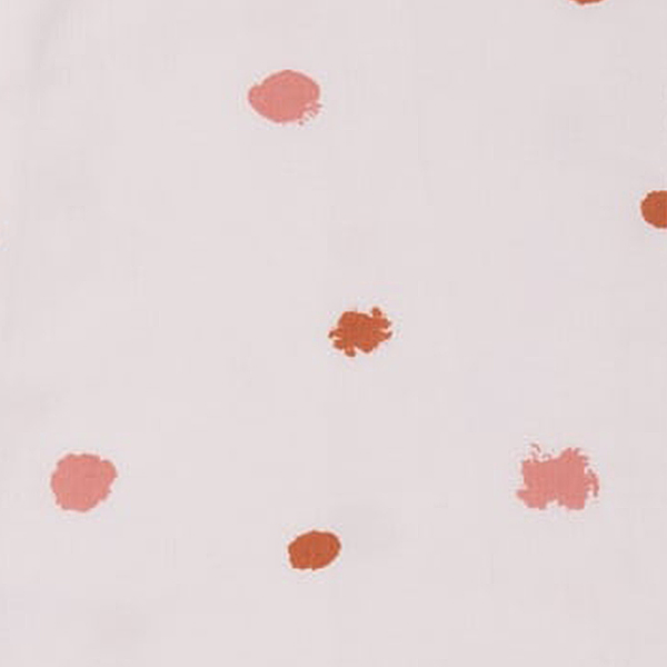 Handige en zachte hydrofiele multidoeken/swaddles van Briljant Baby met het design Africa Pink. Bestaand uit 2 designs: 1x met een eigentijdse panterprint in de kleuren bruin & roze & 1x met vlekken in de kleur bruin en roze.