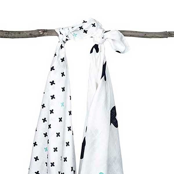 Deze hydrofiele multidoeken of swadddle in de kleurwit uit de collectie van Crizzz Crozzz zijn van het merk Briljant Baby en zijn erg zacht. Wordt geleverd met 2 verschillende designs.