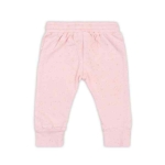 Een leuk broekje met een fijne stippenprint uit de collectie Mini Dots Blush Pink van Jollein. Het broekje heeft een elastische band met een koordje.