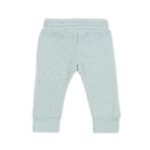 Een leuk groen broekje met een fijne stippenprint in donkergroen uit de collectie Mini Dots Stone Green van Jollein. Broekje heeft een elastische band met koordje. 