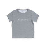 Leuk effen shirtje met tekst voor baby's. Het shirtje is grijs gemêleerd met de tekst 'see you soon' en komt uit de collectie Octopus grijs van Jollein. Gemaakt van biologisch katoen. 