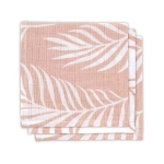 Deze leuke monddoekjes c.q. spuugdoekjes uit de collectie Nture van Jollein, zijn fijn om te gebruiken bij het voeden van de baby. De doekjes worden geleverd in 2 designs: 2x roze met witte print & 1x wit met roze print.