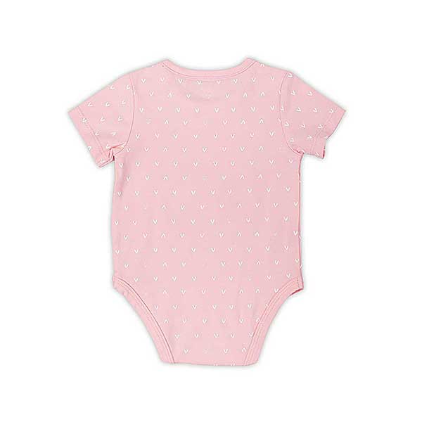Een leuk rompertje met korte mouw. Het rompertje is zacht roze van kleur met witte print van V-tjes uit de collectie Hearts Soft Pink van Jollein.