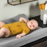 Een leuk okergeel rompertje met korte mouwen uit de collectie Wild Animals Mustard van Jollein. Op het romper staat met zwart de tekst 'I have a Wild Side' geprint.