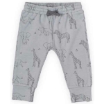 Een leuk grijs broekje met een leuke safariprint van olifanten, zebra's, leeuwen en giraffe. Dit broekje komt uit de collectie van Jollein. Het broekje heeft een elastisch band met een koordje.