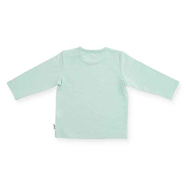 Een leuk shirtje in de kleur zachtgroen met op de voorzijde in een subtiele print een vosje. Het shirtje komt uit de collectie Forest Green van Jollein.