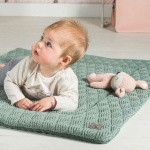 Een leuk shirtje in de kleur gebroken wit met op de voorzijde in een subtiele print een vosje. Het shirtje komt uit de collectie Off-White van Jollein.