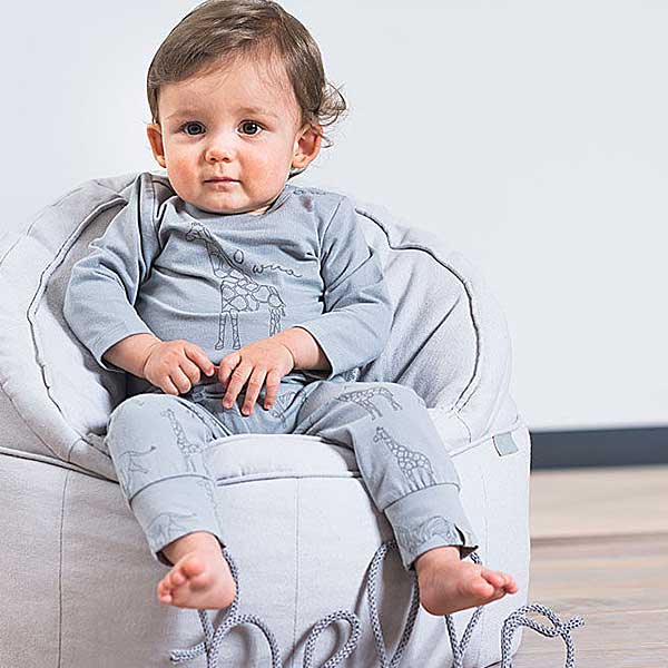 Jollein baby broekje Safari grijs met safari dierenprint leeuw zebra olifant giraffe biologisch katoen.