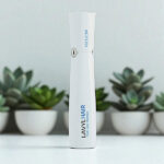 Lavylites Hair and Scalp Conditioning Shampoo in witte flacon met blauwe accenten voor milde haarverzorging