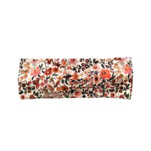 Deze leuke twisted haarband Fleurs wordt gemaakt door Little Adventure. De haarband is voorzien van een fijne bloemenprint in rood/bruin tinten. Geschikt voor 0 - 6 maanden en is gemaakt van biologisch katoen.