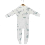 Lekker zacht en comfortabel! Dit boxpakje is heerlijk zacht. Het kan gebruikt worden om in te spelen of als pyjama om lekker in te slapen. Je kan ze gemakkelijk aan- en uittrekken door de drukknoopjes die midden op het pakje zitten en aan de binnenkant van de beentjes.