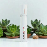 Lavylites Conditioning Shower Gel in witte flacon met blauwe accenten voor milde huidverzorging