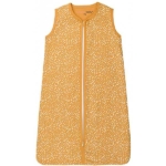 Een mooie en makkelijke slaapzak van Briljant Baby in het design Minimal Ochre. Een okergele slaapzak met witte stippen en okergele biezen.