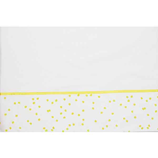 Deze mooie witte laken uit de collectie Spots Okern van het kwaliteitsmerk Briljant Baby is gemaakt van hoge kwaliteit katoen en is voorzien van een leuke stippenprint.