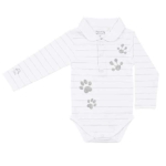 Een leuk wit rompertje met polokraagje. Het rompertjes heeft zilveren strepen en zilveren printjes van pootafdrukken van een hond en kikker. Komt uit de collectie Lucky van Frogs and Dogs.