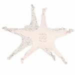 Een heerlijk zacht knoopknuffeldoekje in de kleur roze uit de collectie Happy Dogs & Little Frogs van Frogs and Dogs. Het logo op de voorzijde is geborduurd en op de achterzijde is het geprint in een kleinere versie in de kleur grijs.