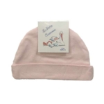 Een zachtroze mutsje met een omslagrand. Het mutsje is effen van kleur en is gemaakt van zacht katoen. Mutsje heeft het maatje 56.