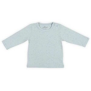 Leuk zachtgroen shirtje met lange mouwen van Jollein . Dit shirtje komt uit de collectie Mini Dots Green. Het shirtje heeft een hele fijne stippenprint. Gemaakt van biologisch katoen. 