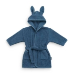 Een heerlijke zachte badjas in de kleur blauw van het merk Jollein. Gemaakt van badstof katoen. Heerlijk warm en makkelijk voor na het douchen of badderen.