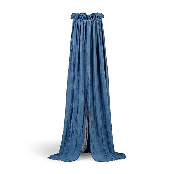 Maak met deze mooie blauwe ledikantsluier van het merk Jollein uit het Design Basics een heerlijke knusse slaapplek voor jouw kleintje.