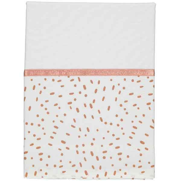 Dit geweldig mooie laken uit de collectie Minimal Terra van het kwaliteitsmerk Briljant Baby is gemaakt van hoge kwaliteit katoen en is voorzien van leuke vlekkenprint.