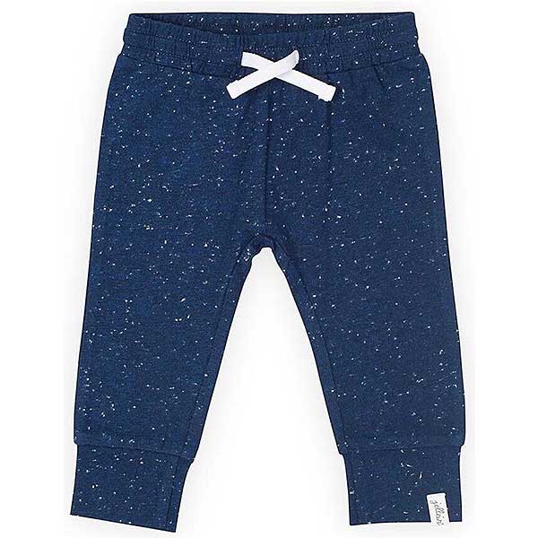 Heerlijk zacht en uiterst comfortabel broekje in de kleur blauw met witte stipjes voor jouw kleintje. Dit broekje komt uit de collectie Speckled Blue van Jollein.