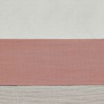 Zacht lakentje gemaakt van hydrofiel katoen in de kleur Rosewood van Jollein. Heerlijk zacht en zeer geschikt voor de tere en gevoelige babyhuid.