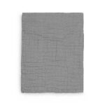 Zacht lakentje gemaakt van hydrofiel katoen in de kleur Storm Grey van Jollein. Heerlijk zacht en zeer geschikt voor de tere en gevoelige babyhuid.