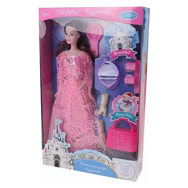 Deze leuke tienerpop heeft bruin haar en een mooi roze jurk met kant. In de verpakking zitten ook allerlei leuke accessoires.