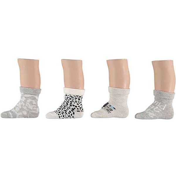 Schattige sokjes voor de voetjes van je baby. Set bestaat uit 1x grijs sokjes met tekst, 1x beige met panterprint, 1x grijs met tijgerprint & 1x beige met het hoofd van een hondje.