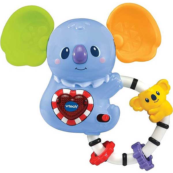 Schud, waggel en leer met mij! Deze lieve koala met een interactieve toets laat kleintjes kennismaken met vormen, licht, gezongen liedjes, geluiden en zinnetjes. Verder dient het handvat als een bijtring. Het draaien van de oren draagt bij aan de ontwikkeling van de motoriek.