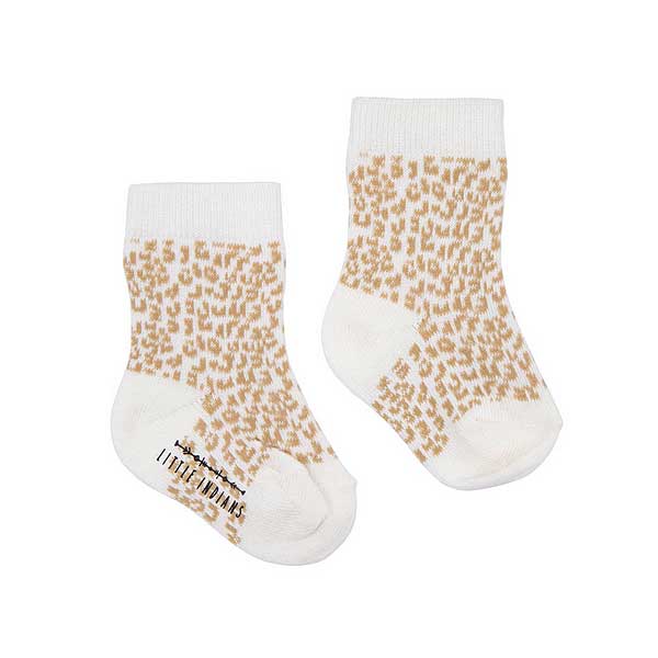 Leuke babysokken komen uit de Leopard collectie van Little Indians. De sokken worden gemaakt van biologisch katoen en hebben een mooie pasvorm.
