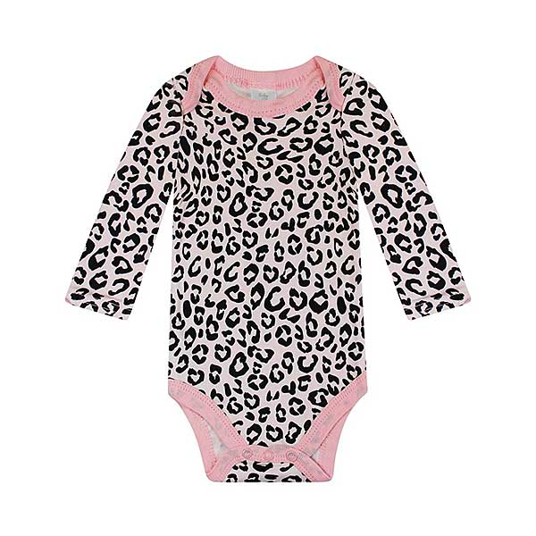 Een leuke roze rompertje met een zwarte luipaardenprint. Het rompertje heeft lange mouwen en de hals en de pijpjes zijn afgezet met een roze bies. Gemaakt van katoen.