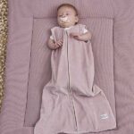 eyco velvet zomerslaapzak Lilac 110 cm in zachte lila kleur met ritssluiting voor comfortabel slapen in de zomer