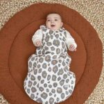 Meyco zomerslaapzak rond Panter Neutral maat 86 met panterprint in wit en bruin en ritssluiting voor comfortabel slapen in de zomer