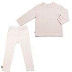 Een leuke legging in de kleur roze melange van Frogs and Dogs uit de collectie Hearts voor de kleine dametjes onder ons.