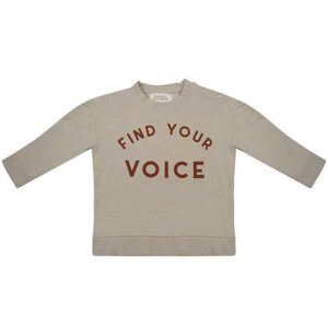 Dit mooie sweater lange mouw in de kleur beige met de tekst Find Your Voice komt uit de collectie van Little Indians. Gemaakt van biologisch katoen.