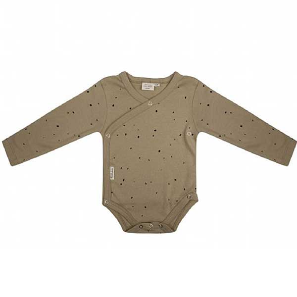 Dit mooie romper met lange mouw Dots Sponge met leuke stippenprint komt uit de collectie van Little Indians. Het rompertje heeft een overslag.