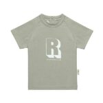 Dit stoere groene shirt met korte mouw en in het wit de tekst Roomservice. DIt shirt is van Little Indians en is een echte musthave. Het shirt is gemaakt van biologisch katoen dat zacht aanvoelt.