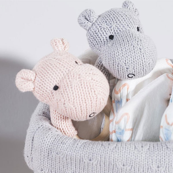 rammelaar bijtring nijlpaard Jollein Soft Knit grijze baby rammelaar met houten ring