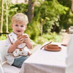 Waterproof slabben Pear van Jollein met all over perenprint en lichtbruine bies geleverd als set van twee stuks