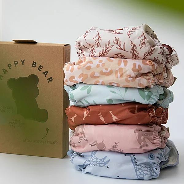 HappyBear Diapers zijn wasbare luiers. Verstelbaar met klittenband of drukkers. Voorzien van pockets voor inlegvellen.