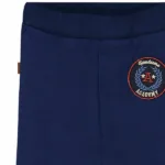 Dit stoere broekje is effen blauw van kleur met een patch. Dit broekkje is gevoerd en komt uit de Handsome Academy collectie van Frogs and Dogs. Zeer geschikt voor koud weer.