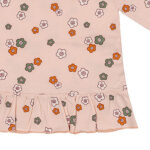 Roze babyshirt met lange mouwen, bloemenprint in wit, groen en oranje, rucherand en drukknoopsluiting op de rug.