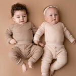 Dit lieve en schattig broekje komt uit de collectie Waffle Organic van Frogs and Dogs. Deze mooie collectie is gemaakt van organisch katoen en heeft een waffel motief.