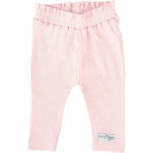 Hier vindt je de legging Ruffle Rib Beau van May Mays. Deze zachte roze legging is voorzien van een mooie ruffle tailleband voor een mooie finishing touche.