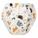 diverse dieren zoals een haan, kip, geit, paard en een boerderijschuur.