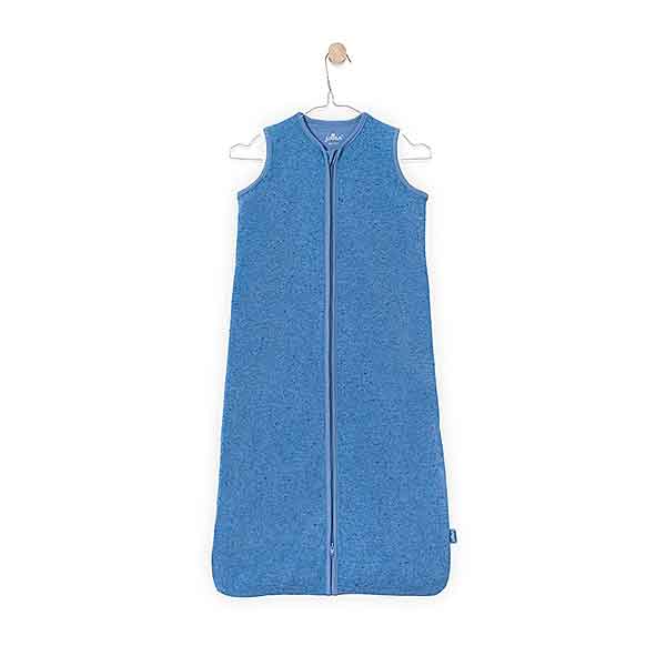 Blauwe slaapzak van Jollein Speckled blue met subtiele spikkelprint en zachte stof voor baby’s
