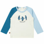 Dit stoere shirtje Pinguïn met lange mouw in de kleur crème & blauw komt uit de collectie Polar Adventure van Frogs and Dogs. Het shirtje heeft raglan mouwen. Beide mouwen hebben een andere kleur. Op de voorzijde is een print van 3 pinguïns en de tekst Cool Friends.